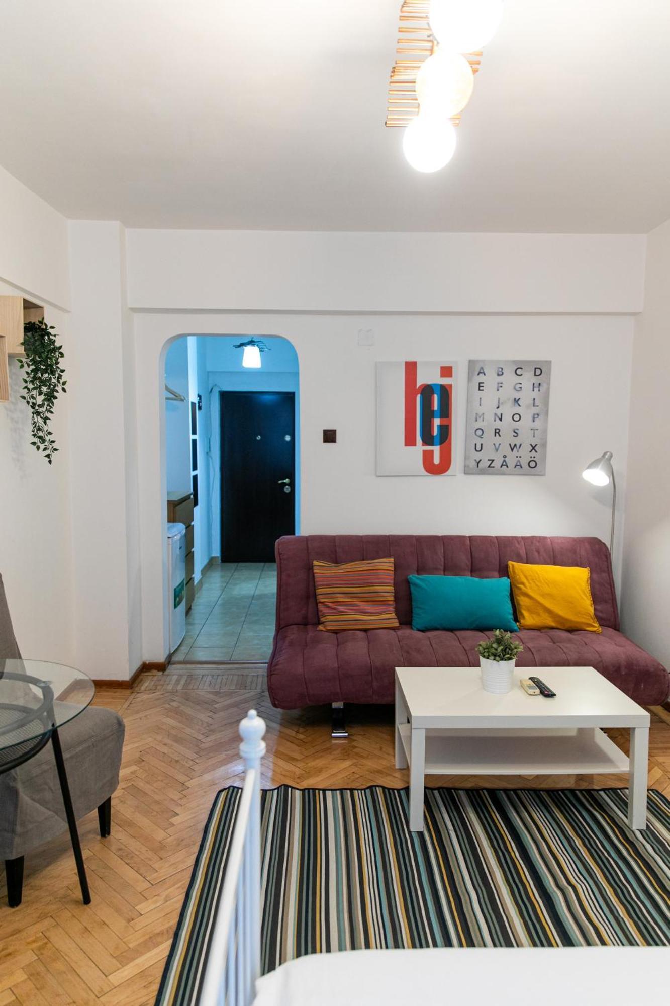 Color Apartment Regina Elisabeta 23 Bucharest Exterior photo