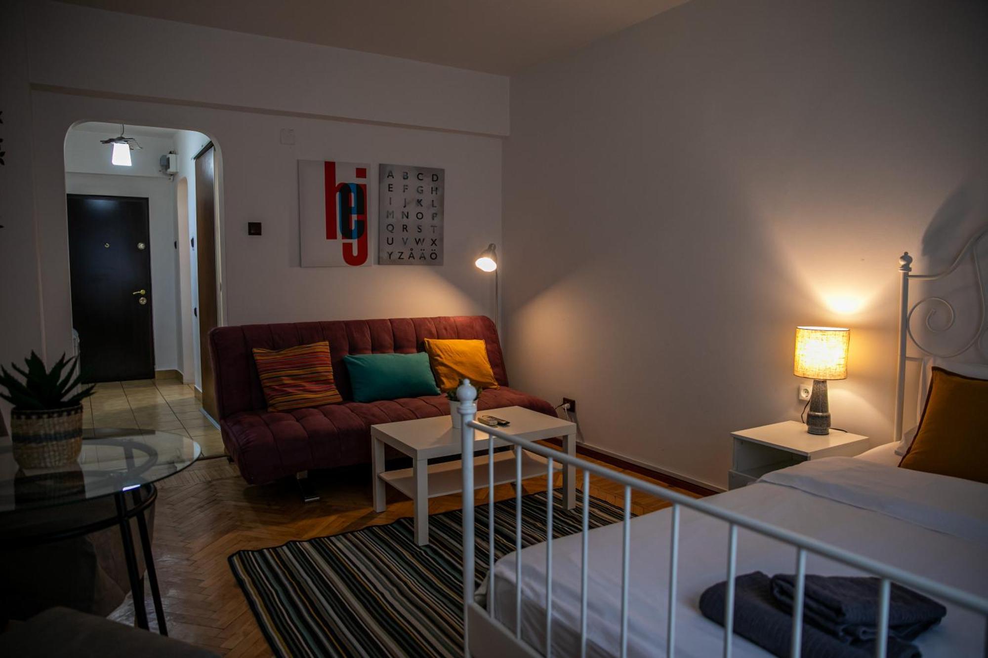 Color Apartment Regina Elisabeta 23 Bucharest Exterior photo